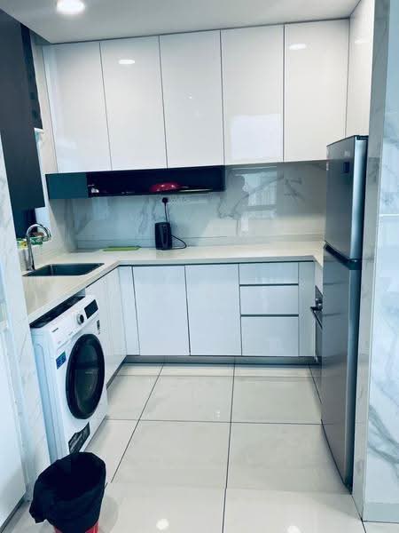 Kediaman Servis untuk Dijual di Arte Mont Kiara - Yubi Leong - Kitchen - PropertyGuru.com.my