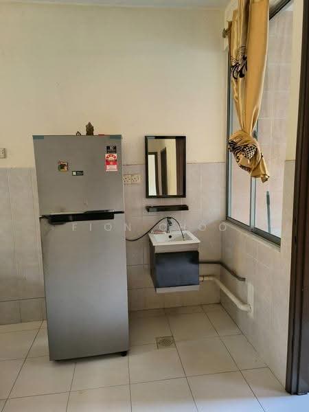 1-storey Terraced House for Rent in Taman Impian Emas (Skudai) - Fion Choo - Kitchen - PropertyGuru.com.my