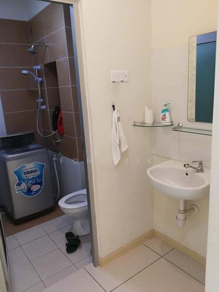 Kondominium untuk Dijual di The Seed Taman Sutera Utama - Fong Lik - Bathroom - PropertyGuru.com.my