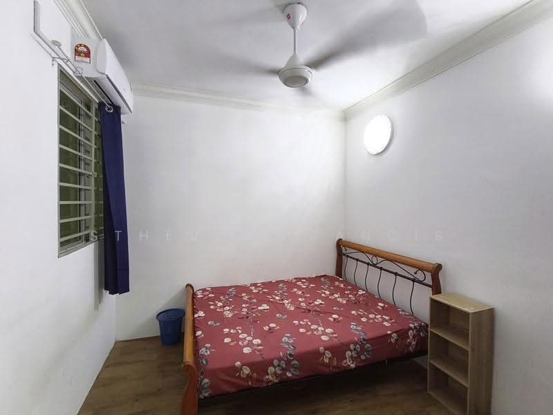 Kediaman Servis untuk Disewa di Amara - Stheven Francis - Bedroom - PropertyGuru.com.my