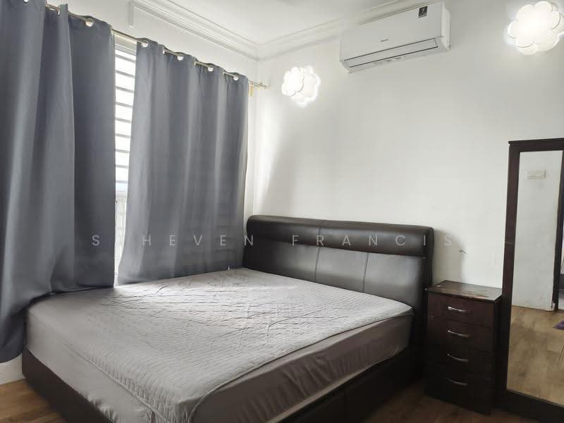 Kediaman Servis untuk Disewa di Amara - Stheven Francis - Bedroom - PropertyGuru.com.my