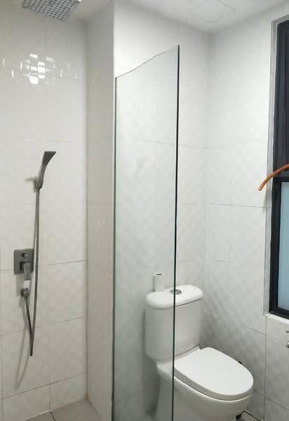 Kondominium untuk Dijual di Zefer Hill Residence - Shirley Tan - Shared Bathroom - PropertyGuru.com.my