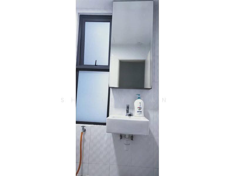 Kondominium untuk Dijual di Zefer Hill Residence - Shirley Tan - Shared Bathroom - PropertyGuru.com.my