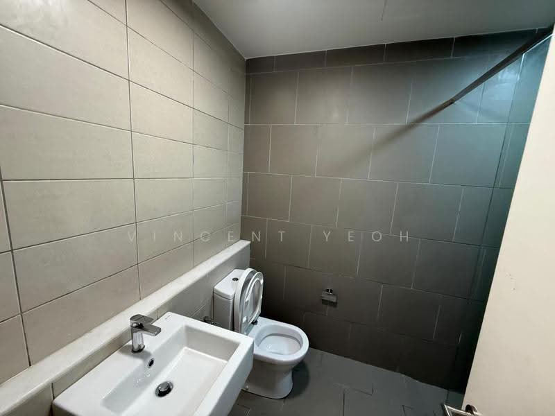 Kediaman Servis untuk Dijual di Paisley @ Tropicana Metropark - Vincent Yeoh - Bathroom - PropertyGuru.com.my