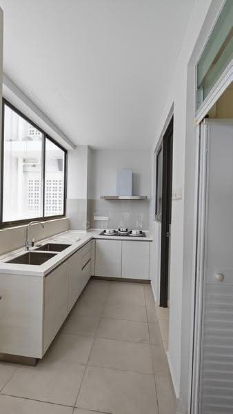 Kondominium untuk Dijual di The Marin at Ferringhi - Jeffrey Chan - Kitchen - PropertyGuru.com.my