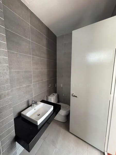 Rumah Berkembar untuk Dijual di Ampang (Selangor) - Wei Jie Loh - Bathroom - PropertyGuru.com.my