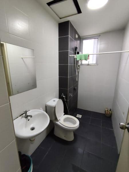 Kediaman Servis untuk Disewa di Maxim Residences - Tan Wei Chuen - Bathroom - PropertyGuru.com.my