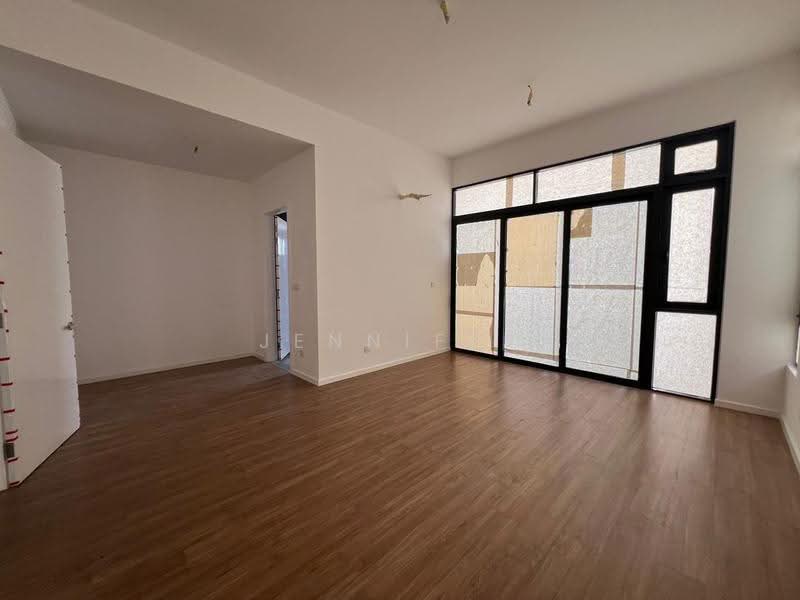 Semi-Detached House for Sale in Bandar Gamuda Gardens (Rawang) - Jennifer Teo - Living Room - PropertyGuru.com.my
