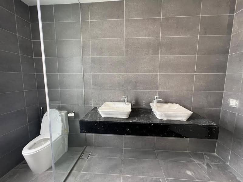 Semi-Detached House for Sale in Bandar Gamuda Gardens (Rawang) - Jennifer Teo - Bathroom - PropertyGuru.com.my