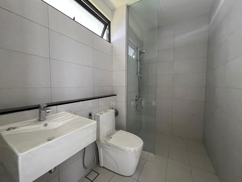 Semi-Detached House for Sale in Bandar Gamuda Gardens (Rawang) - Jennifer Teo - Bathroom - PropertyGuru.com.my