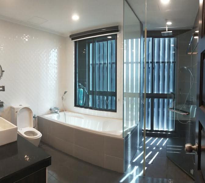 Kondominium untuk Disewa di Zefer Hill Residence - Shirley Tan - Bathroom - PropertyGuru.com.my