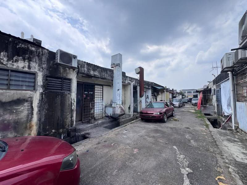 Kedai untuk Disewa di Bandar Baru Ampang (Ampang) - Loh KC - Exterior - PropertyGuru.com.my