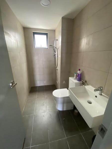 Kediaman Servis untuk Disewa di M Luna - KK Yap - Bathroom - PropertyGuru.com.my
