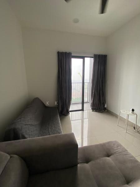 Kediaman Servis untuk Disewa di M Luna - KK Yap - Living Room - PropertyGuru.com.my