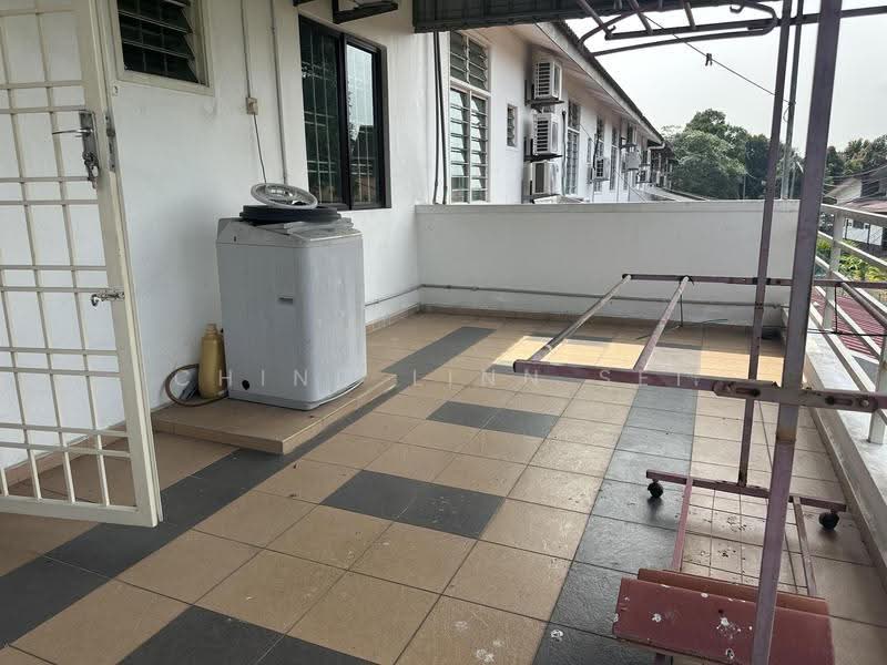Semi-Detached House for Sale in Taman Seri Songket (Batu Berendam) - Ching Linn Sei - Balcony - PropertyGuru.com.my
