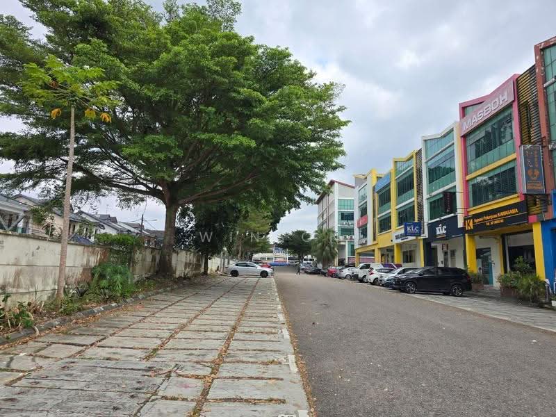 Shop / Office untuk Dijual di Taman Molek (Johor Bahru) - Winson Tan - Exterior - PropertyGuru.com.my