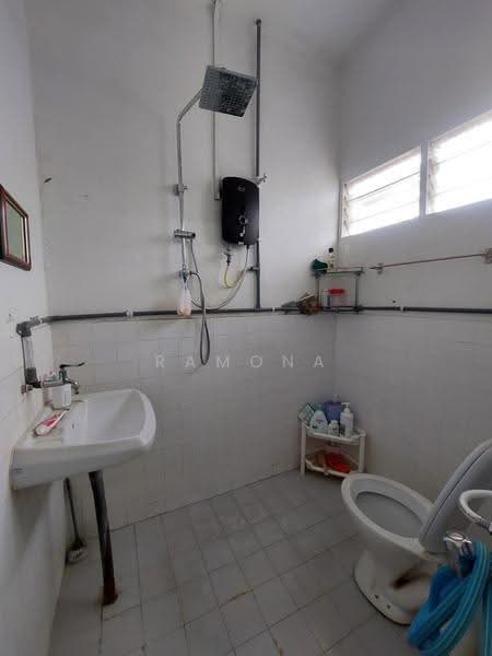 Rumah Teres 2-Tingkat untuk Dijual di Batu Berendam (Melaka) - Ramona Tan - Bathroom - PropertyGuru.com.my