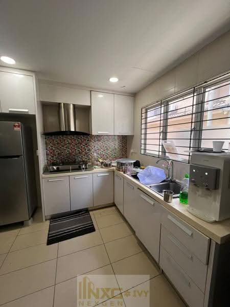 Rumah Teres 2-Tingkat untuk Dijual di Bandar Bukit Tinggi (Klang) - Ivy Por - Kitchen - PropertyGuru.com.my