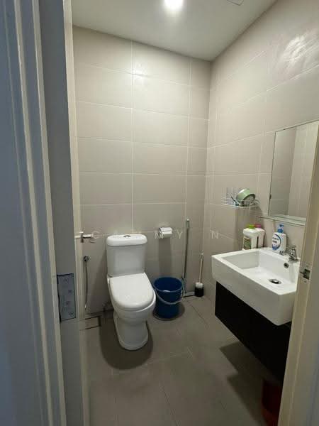 Service Residence for Sale at Sphere Damansara - Cammy N - Bathroom - PropertyGuru.com.my