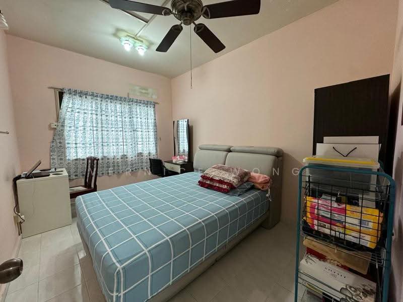 Pangsapuri untuk Dijual di Idaman Senibong - Vernice Wong - Bedroom - PropertyGuru.com.my