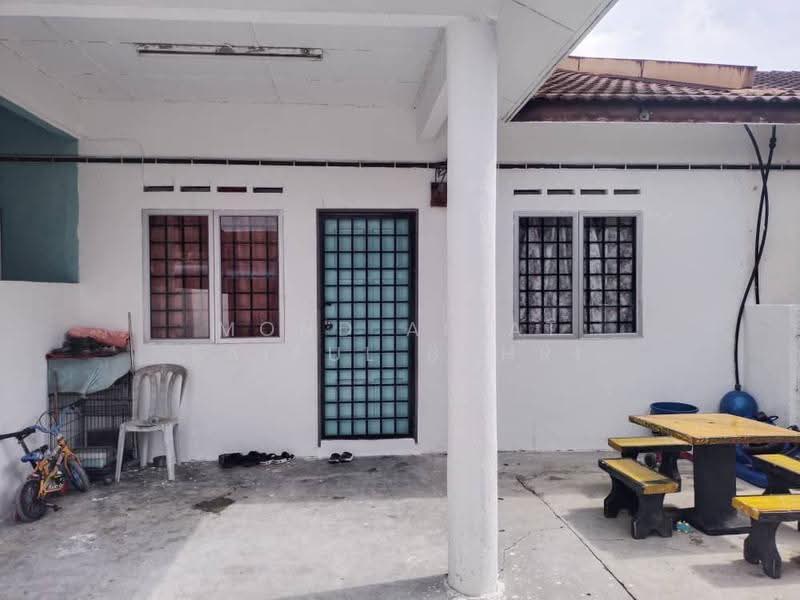 Rumah Teres 1-Tingkat untuk Dijual di Taman Banting Baru (Banting) - Mohd Aizat Saiful Bahri - Exterior - PropertyGuru.com.my