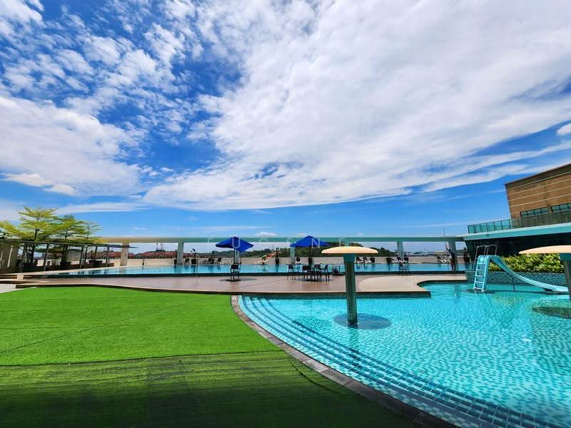 Service Residence for Rent at Amerin Residence - Eugene Goh - Pool Area - PropertyGuru.com.my
