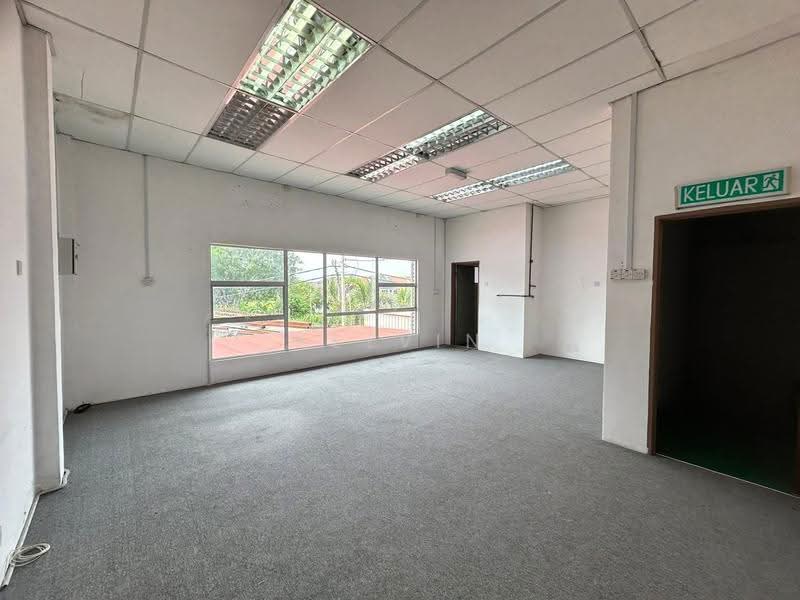 Semi-D Factory for Rent in Kawasan Perindustrian Ringan Bercham (Ipoh) - Kelvin Chong - Interior - PropertyGuru.com.my