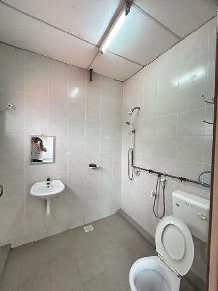 Semi-D Factory for Rent in Kawasan Perindustrian Ringan Bercham (Ipoh) - Kelvin Chong - Bathroom - PropertyGuru.com.my