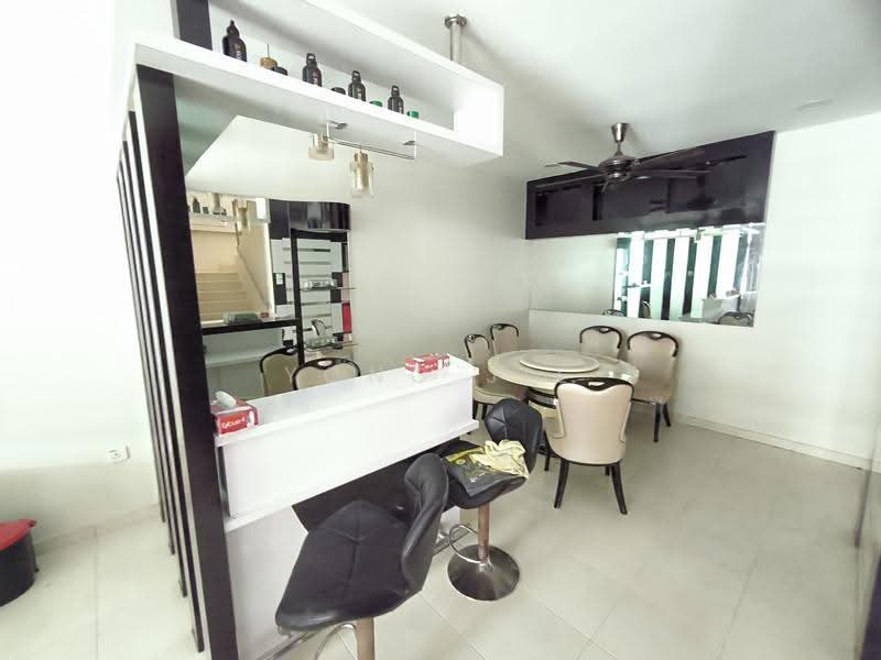 2-storey Terraced House for Rent in Taman Pulai Utama (Skudai) - Yong Jie - Dining Room - PropertyGuru.com.my