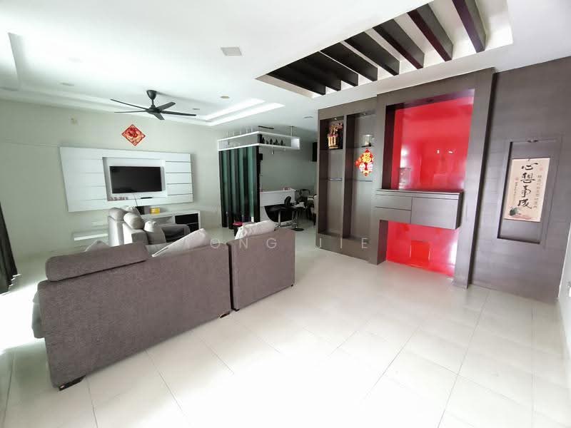 2-storey Terraced House for Rent in Taman Pulai Utama (Skudai) - Yong Jie - Living Room - PropertyGuru.com.my