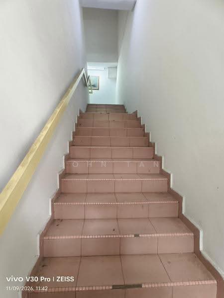 Terrace Factory for Rent in Taman Sri Ehsan (Kepong) - John Tan - Corridor - PropertyGuru.com.my