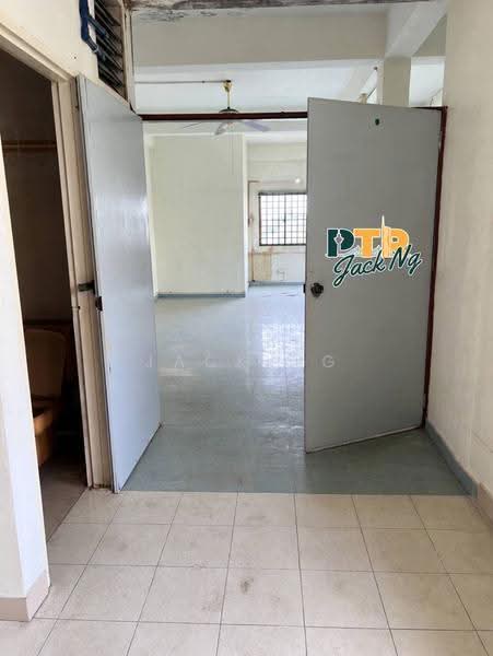 Shop / Office untuk Disewa di Taman Riang (Butterworth) - Jack Ng - Interior - PropertyGuru.com.my
