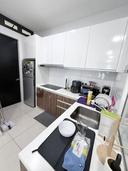 Kediaman Servis untuk Dijual di Setia Sky 88 - Kenneth Khor - Kitchen - PropertyGuru.com.my