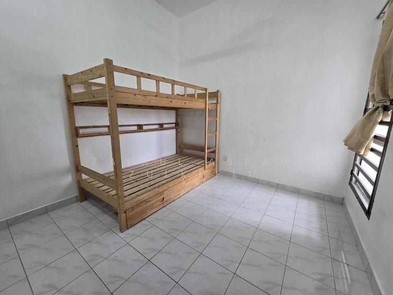 Townhouse for Rent in Taman Tropika 2 (Kajang) - Zairul Asrah Zulkefli - Bedroom - PropertyGuru.com.my