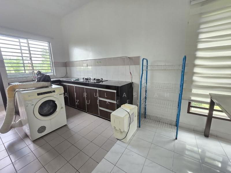 Townhouse for Rent in Taman Tropika 2 (Kajang) - Zairul Asrah Zulkefli - Kitchen - PropertyGuru.com.my