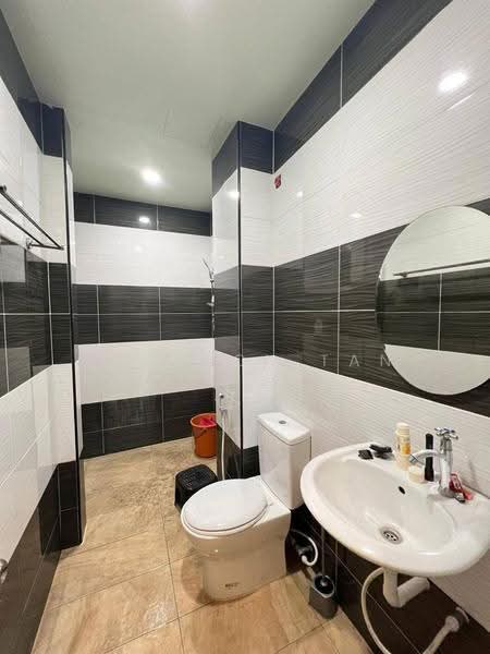 Rumah Teres 2-Tingkat untuk Dijual di Skudai (Johor) - Johnson Tan - Bathroom - PropertyGuru.com.my