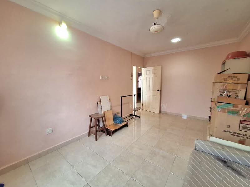Rumah Teres 2-Tingkat untuk Disewa di Bukit Setongkol (Kuantan) - Chai Kiew Tiong - Living Room - PropertyGuru.com.my