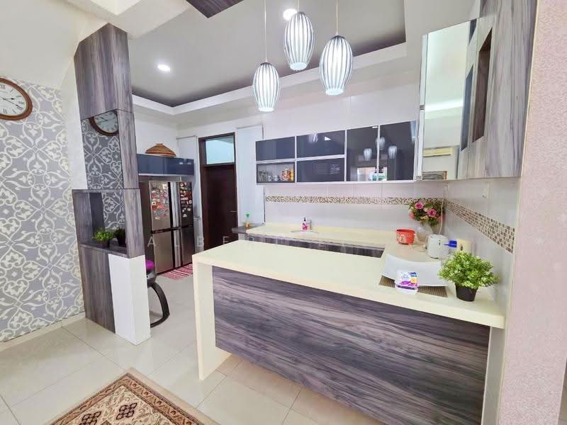 Rumah Berkembar untuk Dijual di Grisek (Johor) - Albert Liew - Kitchen - PropertyGuru.com.my