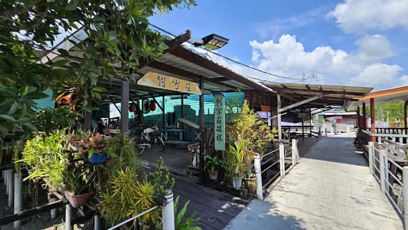 1-storey Terraced House for Sale in Pelabuhan Klang (Selangor) - Dennix Chin - Exterior - PropertyGuru.com.my