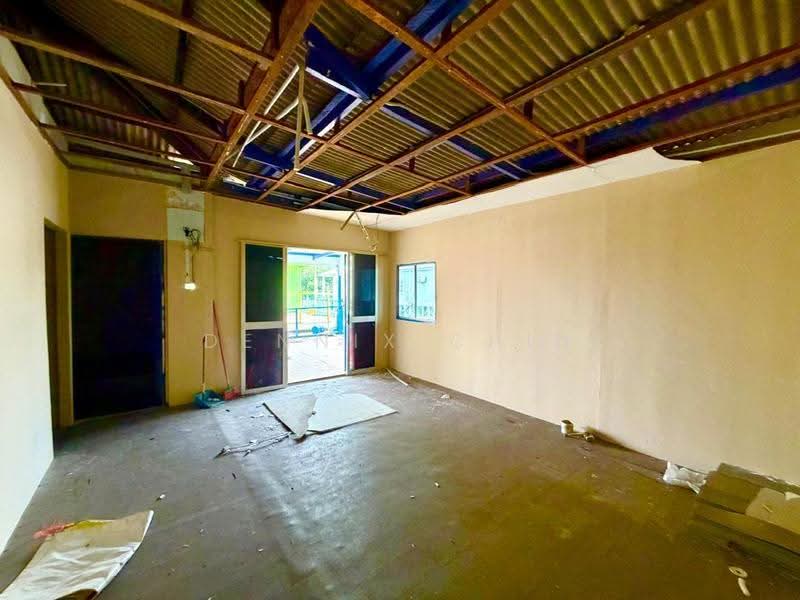 1-storey Terraced House for Sale in Pelabuhan Klang (Selangor) - Dennix Chin - Interior - PropertyGuru.com.my