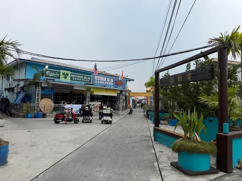 1-storey Terraced House for Sale in Pelabuhan Klang (Selangor) - Dennix Chin - PropertyGuru.com.my