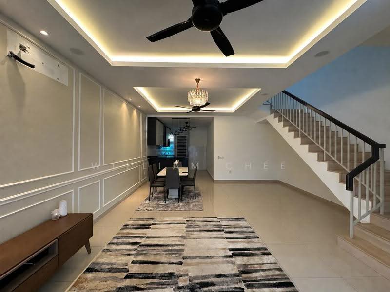 Rumah Teres 2-Tingkat untuk Dijual di Taman Sepang (Sepang) - William Chee - Living Room - PropertyGuru.com.my