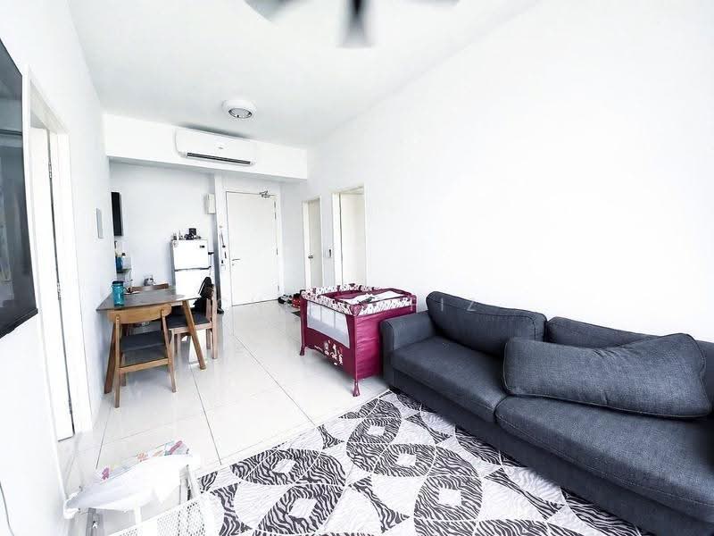Kediaman Servis untuk Dijual di Lexa Residence @ The Quartz WM - Che Hafiz - Living Room - PropertyGuru.com.my