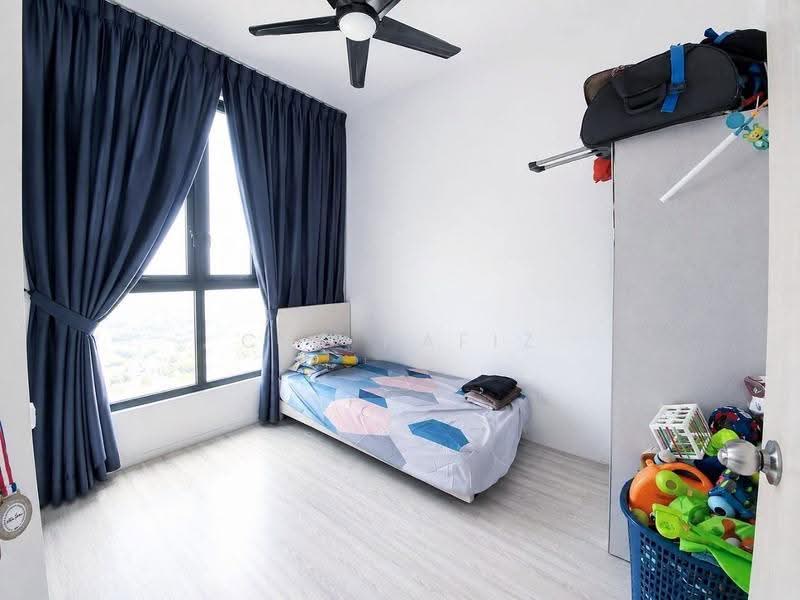 Kediaman Servis untuk Dijual di Lexa Residence @ The Quartz WM - Che Hafiz - Bedroom - PropertyGuru.com.my
