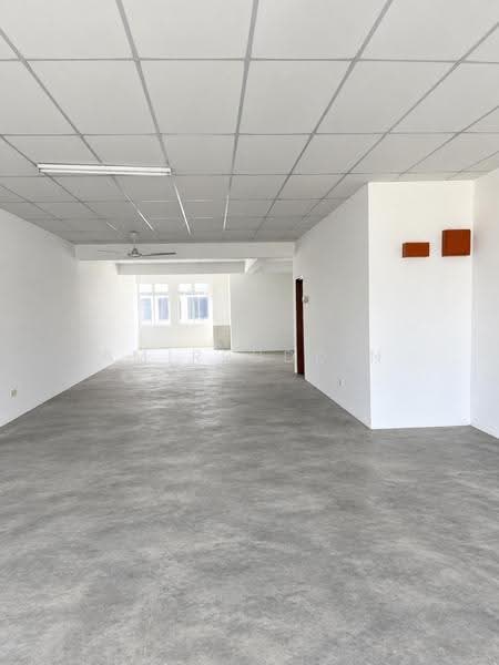 Shop / Office for Sale in Bandar Baru Salak Tinggi (Sepang) - Amirruddin . - Interior - PropertyGuru.com.my