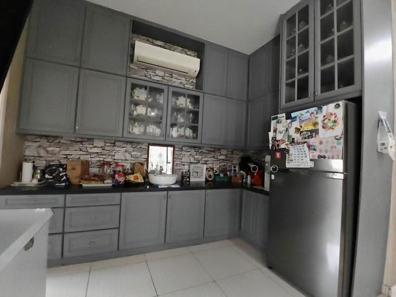 Bungalow House for Sale in Twin Palms Kemensah (Melawati) - Mandy Khoo - Kitchen - PropertyGuru.com.my