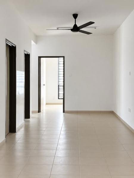 Townhouse for Rent in Bandar Cemerlang (Ulu Tiram) - Jesy Tey - Corridor - PropertyGuru.com.my