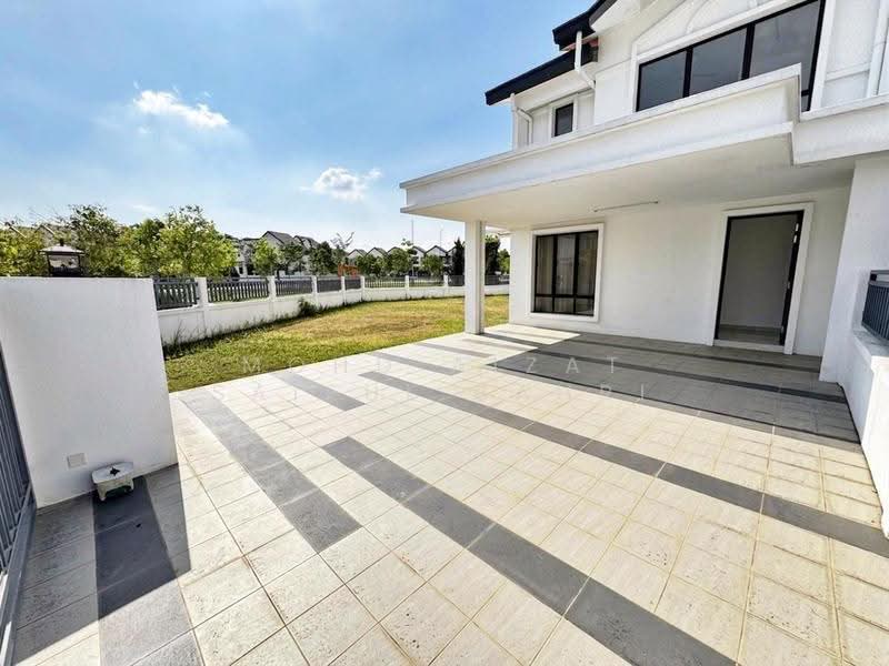 Rumah Teres 2-Tingkat untuk Dijual di Alam Sari (Bangi) - Mohd Aizat Saiful Bahri - Exterior - PropertyGuru.com.my