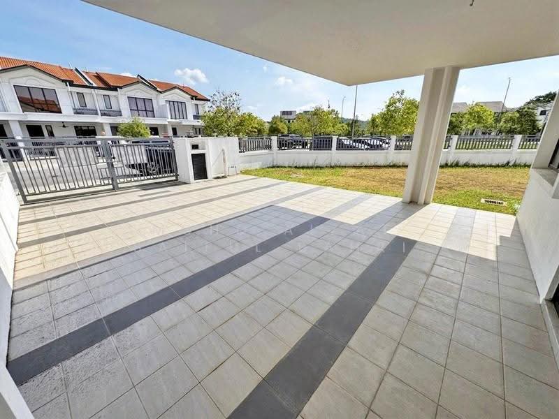 Rumah Teres 2-Tingkat untuk Dijual di Alam Sari (Bangi) - Mohd Aizat Saiful Bahri - Exterior - PropertyGuru.com.my