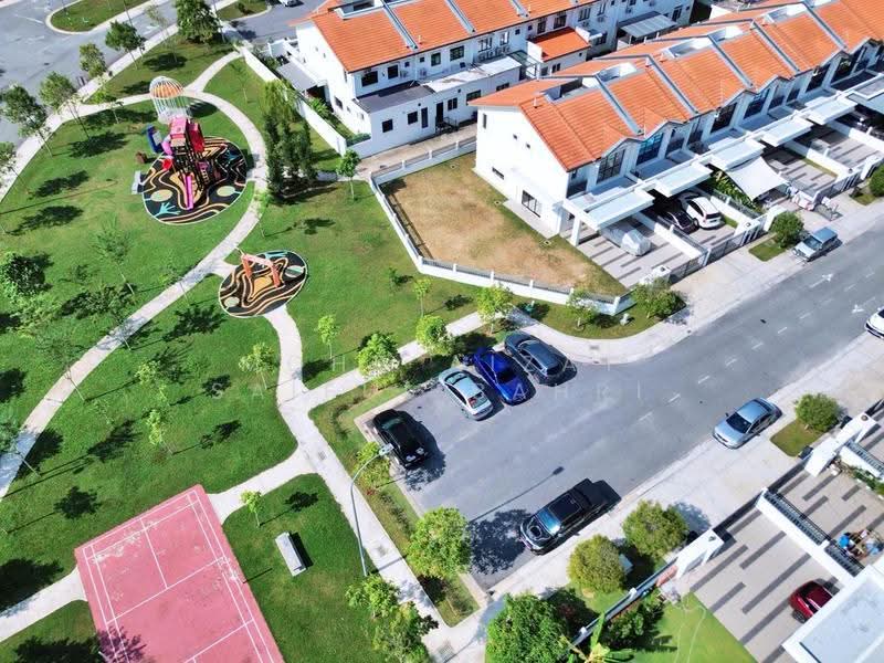 Rumah Teres 2-Tingkat untuk Dijual di Alam Sari (Bangi) - Mohd Aizat Saiful Bahri - Exterior - PropertyGuru.com.my